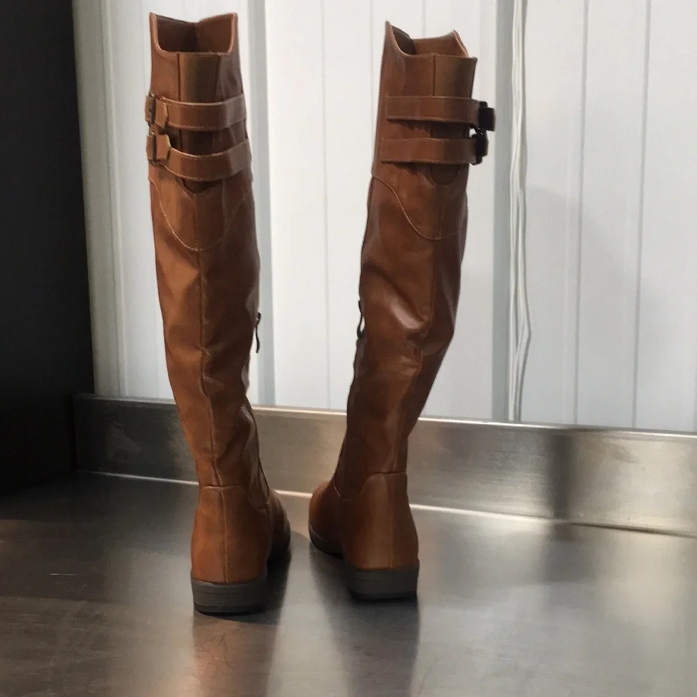 New WB Woman’s Journee Collection Brown Knee-High Women's Boots